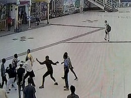 MP News: रतलाम में पार्किंग ठेकेदार और उसके गुर्गो ने ATS जवानों पर किया हमला, घटना CCTV में कैद MP News: रतलाम में पार्किंग ठेकेदार और उसके गुर्गो ने ATS जवानों पर किया हमला, घटना CCTV में कैद