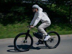 IAA Munich 2021: BMW i Vision Amby Electric Bicycle Revealed