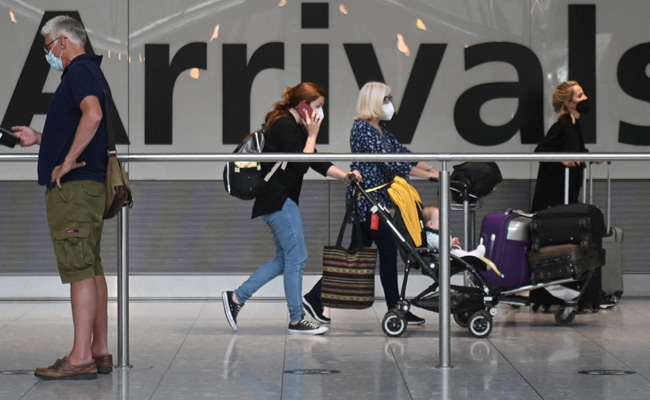 UK Airports See Major Delays Due To Glitch In Passport Scanning E-Gates