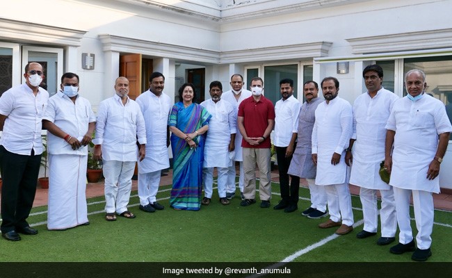 Rahul Gandhi Meets New Telangana Congress Team Led By Revanth Reddy