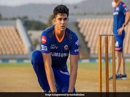 सचिन के बेटे अर्जुन तेंदुलकर की किस्मत चमकी, रणजी ट्रॉफी के लिए मुंबई की टीम में हुआ चयन, देखें पूरी टीम सचिन के बेटे अर्जुन तेंदुलकर की किस्मत चमकी, रणजी ट्रॉफी के लिए मुंबई की टीम में हुआ चयन, देखें पूरी टीम