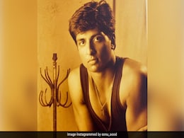 A "Historic Pic" From Sonu Sood's First Portfolio. Apparently, It Got Him <I>Happy New Year</i> A "Historic Pic" From Sonu Sood's First Portfolio. Apparently, It Got Him <I>Happy New Year</i>