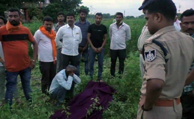 धार में दिल दहलाने वाली वारदात, बदमाशों ने महिला के पैर और सिर काटकर कड़े और जेवरात लूटे