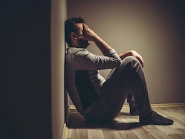 Suicide Prevention Day: आत्महत्या के खतरे से बचने के लिए मददगार हो सकते हैं ये ट्रीटमेंट और थेरेपी ऑप्शन, जानिए Suicide Prevention Day: आत्महत्या के खतरे से बचने के लिए मददगार हो सकते हैं ये ट्रीटमेंट और थेरेपी ऑप्शन, जानिए
