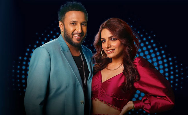 Groove To Ash King, Sukriti Kakkar's Rendition Of <I>Aao Milon Chalen</i> On T-Series <I>Mixtape</i>