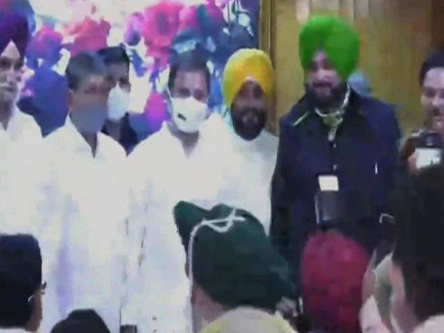 Charanjit Channi Sworn In As Punjab Chief Minister, Rahul Gandhi Attends