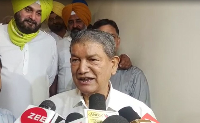 कांग्रेस जनरल बिपिन रावत के गांव से शुरू करेगी 'वीर ग्राम यात्रा' : हरीश रावत