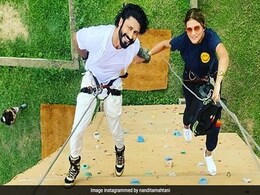 Vidyut Jammwal Confirms Engagement To Nandita Mahtani With ROFL Post: "Did It The <I>Commando</i> Way" Vidyut Jammwal Confirms Engagement To Nandita Mahtani With ROFL Post: "Did It The <I>Commando</i> Way"