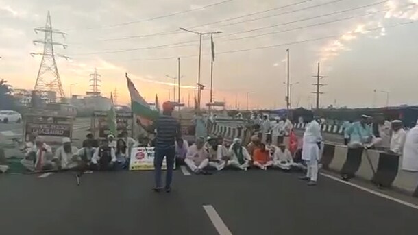 Trade Unions Block Roads, Railway Tracks In West Bengal During Nationwide Protest