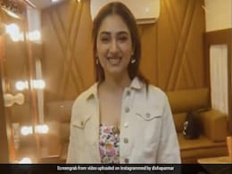 दिशा परमार की खूबसूरती के दीवाने हुए फैन्स, 'मणिके मगे हिथे' सॉन्ग पर डांस करती नजर आईं एक्ट्रेस...देखें Video दिशा परमार की खूबसूरती के दीवाने हुए फैन्स, 'मणिके मगे हिथे' सॉन्ग पर डांस करती नजर आईं एक्ट्रेस...देखें Video