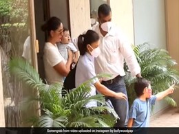 कैमरामैन को देख यूं भड़के तैमूर अली खान, लोग बोले- 'एटिट्यूड लेवल हाई है'...देखें Video कैमरामैन को देख यूं भड़के तैमूर अली खान, लोग बोले- 'एटिट्यूड लेवल हाई है'...देखें Video