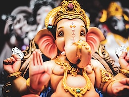 Wednesday Puja Tips: बुधवार की पूजा में इन 5 चीजों को चढ़ाते ही बरसता है गणपति का आशीर्वाद, बन जाते हैं सारे बिगड़े काम Wednesday Puja Tips: बुधवार की पूजा में इन 5 चीजों को चढ़ाते ही बरसता है गणपति का आशीर्वाद, बन जाते हैं सारे बिगड़े काम