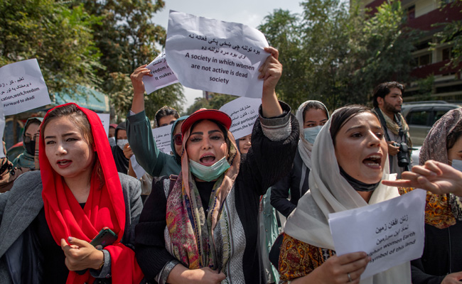 Afghan Women Protest After Taliban Replaces Women's Ministry