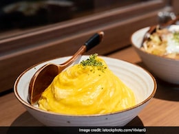 Viral Now: This Japanese Technique Of Making Omelette Has The Internet Impressed Viral Now: This Japanese Technique Of Making Omelette Has The Internet Impressed