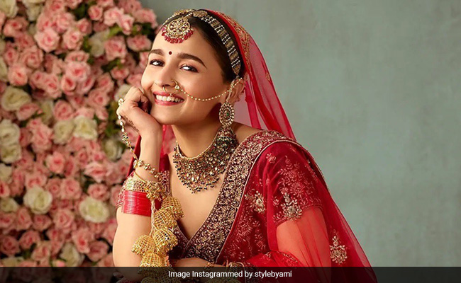 Alia Bhatt Looks Like The Quintessential Bride In This Red <i>Lehenga</i>