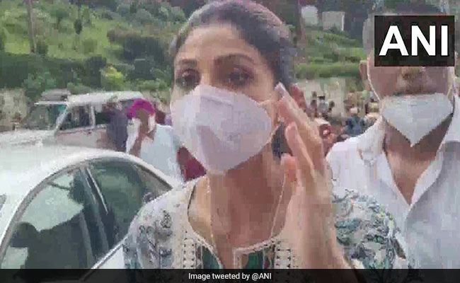 Shilpa Shetty पहुंची माता वैष्णों देवी के दर्शन करने, तस्वीरें हुई वायरल