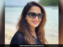 "Good Food Equals To Good Mood"; Here's What Madhuri Dixit-Nene Had To Boost Her Spirits "Good Food Equals To Good Mood"; Here's What Madhuri Dixit-Nene Had To Boost Her Spirits