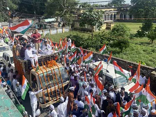 Big Crowds As AAP Makes "Nationalism" Pitch In Ayodhya Before UP Election