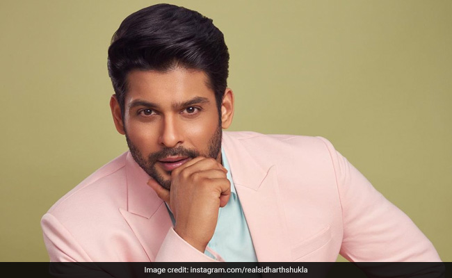 सिद्धार्थ शुक्ला का दिल का दौरा पड़ने से निधन, लोगों को नहीं हो रहा यकीन, बोले- कह दो ये सच नहीं है