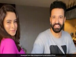 आमना शरीफ ने आमिर अली संग किया धमाकेदार डांस, बार-बार देखा जा रहा Video आमना शरीफ ने आमिर अली संग किया धमाकेदार डांस, बार-बार देखा जा रहा Video