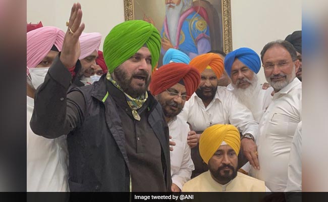 Punjab Congress Crisis Live: Charanjit Singh Channi Takes Oath As Chief Minister