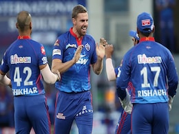 IPl 2024: दिल्ली कैपिटल्स के इस गेंदबाज के लिए आई बुरी खबर, बोर्ड ने सेंट्रल कॉन्ट्रैक्ट से किया बाहर IPl 2024: दिल्ली कैपिटल्स के इस गेंदबाज के लिए आई बुरी खबर, बोर्ड ने सेंट्रल कॉन्ट्रैक्ट से किया बाहर