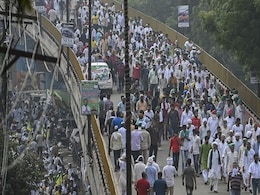 Thousands Gather For Farmers Rally In Lucknow To Keep Pressure On PM Modi Thousands Gather For Farmers Rally In Lucknow To Keep Pressure On PM Modi