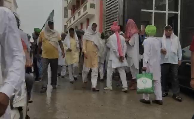 Farmers Call Off Protest In Haryana After IAS Official Sent On Leave