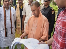 UP में कल से नाइट कर्फ्यू, जानिए और किन पाबंदियों का करना होगा पालन UP में कल से नाइट कर्फ्यू, जानिए और किन पाबंदियों का करना होगा पालन