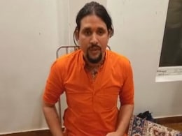 महंत नरेंद्र गिरि मौत मामलाः कोर्ट ने आनंद गिरि को 14 दिन की न्यायिक हिरासत में भेजा महंत नरेंद्र गिरि मौत मामलाः कोर्ट ने आनंद गिरि को 14 दिन की न्यायिक हिरासत में भेजा