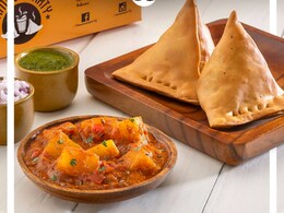 Navaratri 2021: How To Make Vrat-Friendly Samosa Navaratri 2021: How To Make Vrat-Friendly Samosa