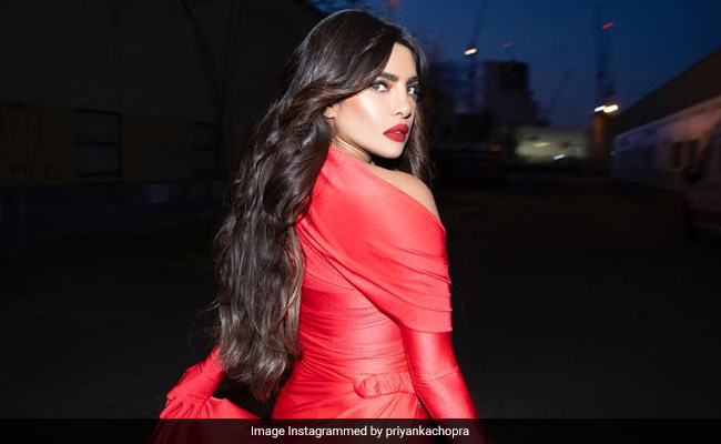 "Gossip Rag?": What Priyanka Chopra Said About Naming No Names In Her Book