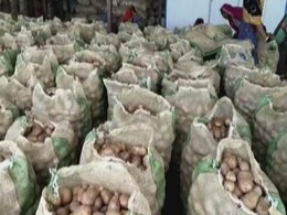 Madhya Pradesh: आलू के किसानों के लिये इंतजार का फल मीठा नहीं रहा Madhya Pradesh: आलू के किसानों के लिये इंतजार का फल मीठा नहीं रहा