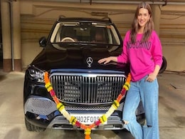 Actor Kriti Sanon Brings Home The Mercedes-Maybach GLS 600 Worth Rs. 2.43 Crore Actor Kriti Sanon Brings Home The Mercedes-Maybach GLS 600 Worth Rs. 2.43 Crore