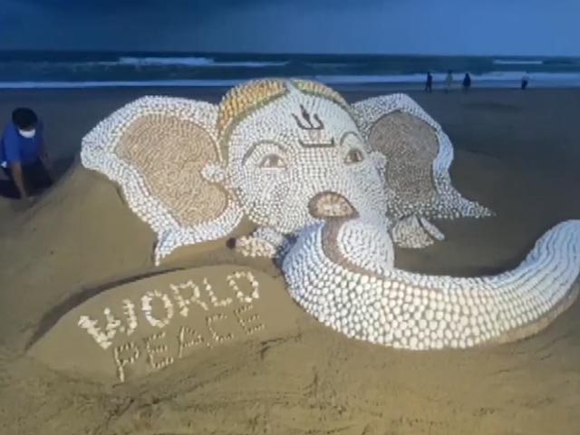 Watch: Sudarsan Pattnaik Creates Sand Art Of Lord Ganesha With 7,000 Seashells