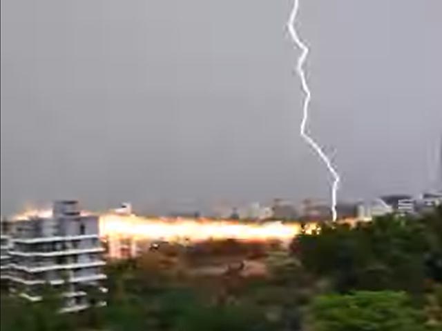 Caught On Camera: An Intense Lightning Strike In Kolhapur