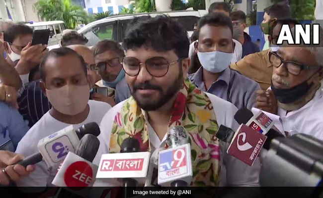 West Bengal Governor Vs Babul Supriyo In War Of Words Over MLA Oath