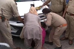 UP Dengue Infection: Desperate Scenes Outside Firozabad Hospital UP Dengue Infection: Desperate Scenes Outside Firozabad Hospital