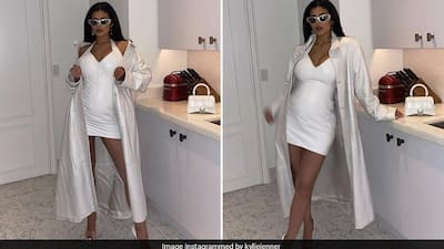 kylie jenner white halter dress After Her Pregnancy Announcement Video With Travis Scott And Stormi Webster, Debuts Her Baby Bump In A Stunning season-26-W2