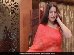 Sonali Phogat ने लाल साड़ी पहन यूं दिखाया लुक, फैन्स बोले- ब्यूटी क्वीन...Video वायरल Sonali Phogat ने लाल साड़ी पहन यूं दिखाया लुक, फैन्स बोले- ब्यूटी क्वीन...Video वायरल