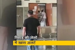 रोहिणी शूटआउट के बाद तिहाड़ की जेलों में खास अलर्ट, गैंगवार की आशंका रोहिणी शूटआउट के बाद तिहाड़ की जेलों में खास अलर्ट, गैंगवार की आशंका