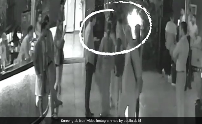Delhi Restaurant That "Denied Entry In Saree" Asked To Shut Over Licence