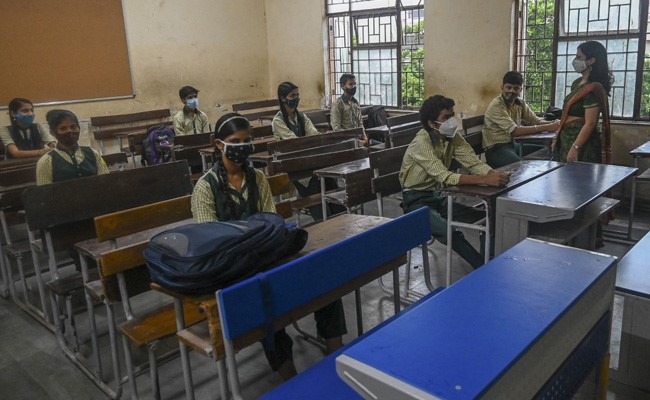 Aadhaar Not Must For Admission Of Economically Weaker Students: High Court