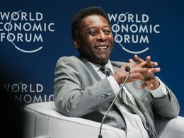 Pele To Stay In Hospital Due To Urinary Tract Infection