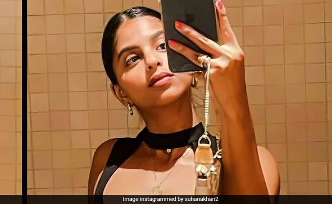 Mirror, Mirror, On The Wall, Who's The Chicest Of Them All? Suhana Khan. See Pics