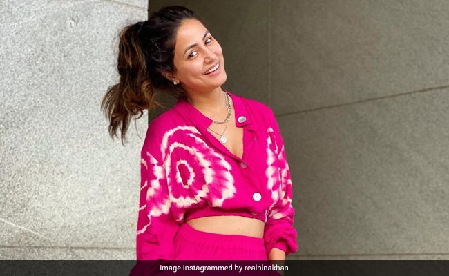 नो मेकअप लुक में भी हिना खान ने बिखेरा अपनी अदाओं का जादू, Photos में देखें एक्ट्रेस का अंदाज