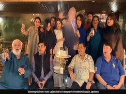 Neetu Kapoor Hosted A Party On Rishi Kapoor's Birth Anniversary. The Cake Stole The Show Neetu Kapoor Hosted A Party On Rishi Kapoor's Birth Anniversary. The Cake Stole The Show