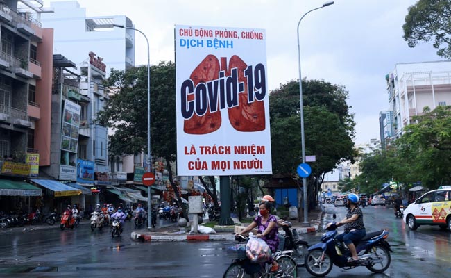 Vietnam's Commercial Hub Back In Business After 3-Month Covid Lockdown
