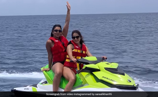 सारा अली खान ने बीच समंदर में की जेट स्की की सवारी, धूम मचा रहा Video