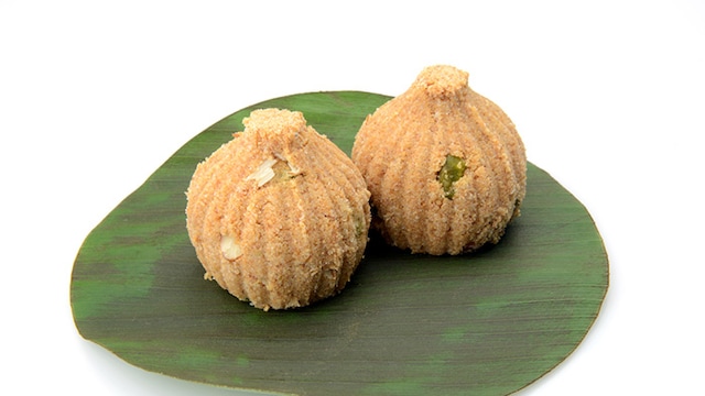 Ganesh Chaturthi Desserts: Home-made Modak is a much healthier alternative